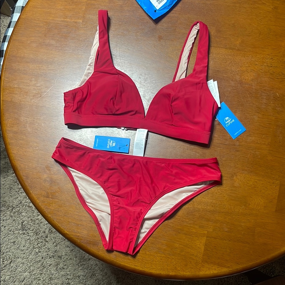 Cupshe “Emerge” V‑Neck & Classic Hipster Bikini Set – Medium – NWT - Picture 3 of 10